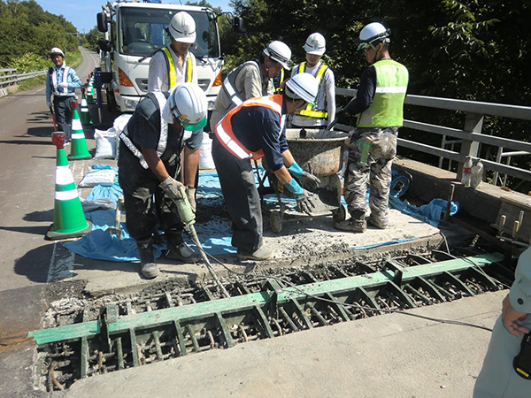 一般国道229号積丹町鳥居橋補修外一連工事